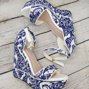 NEW WEDGE SANDALS